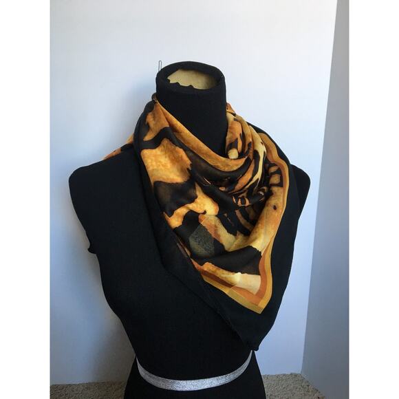 Vintage Elaborate Striped Tiger Scarf - Picture 2 of 8